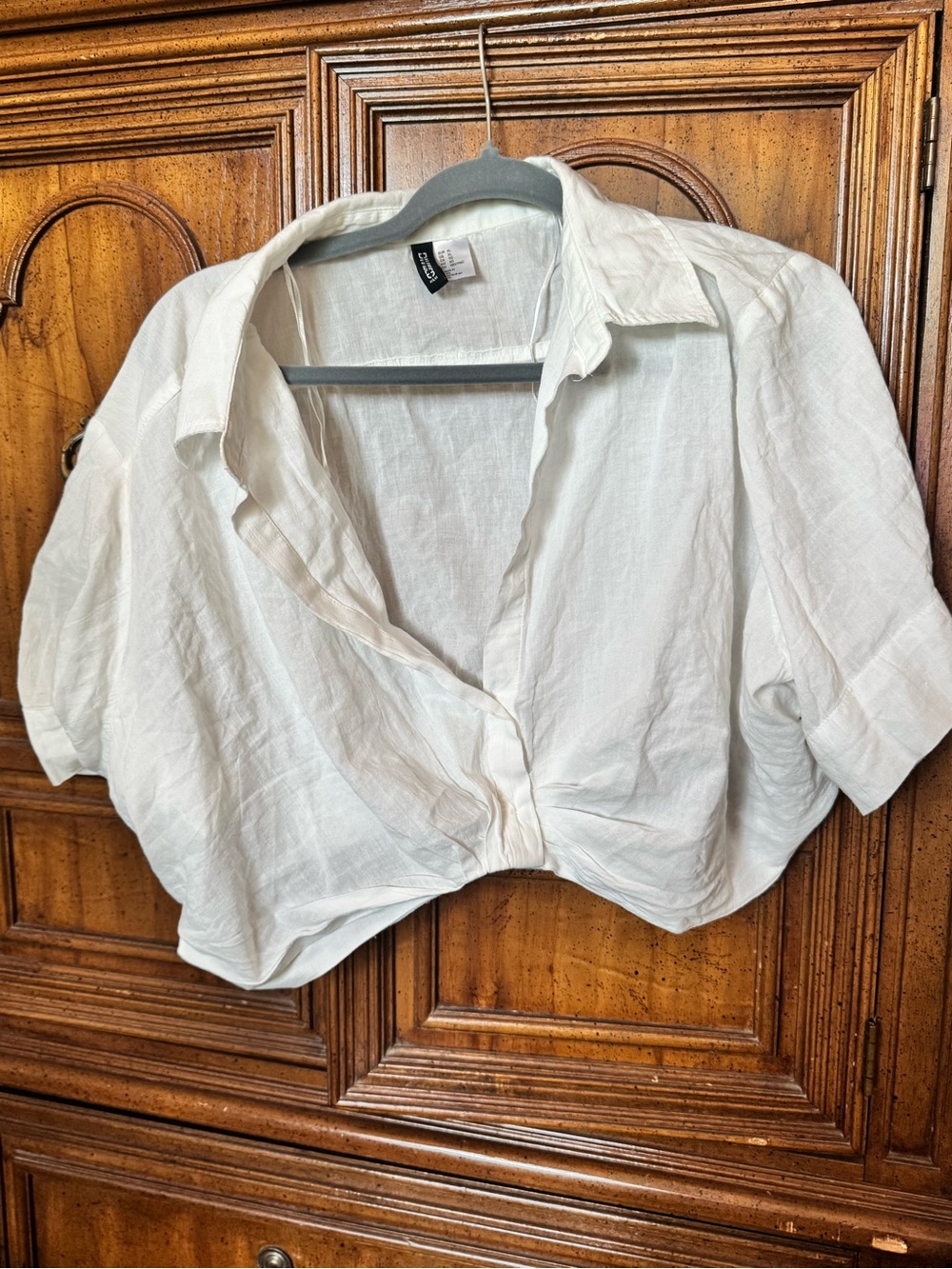 H&M White Cropped Button-Down Linen Shirt